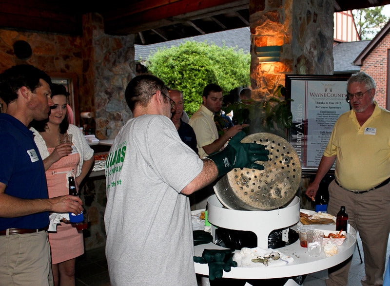 Shucking Table - white