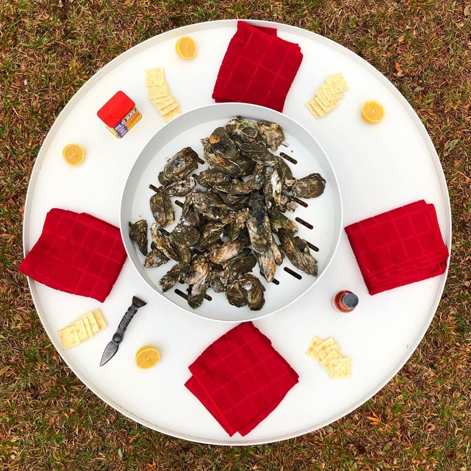 Shucking Table - white